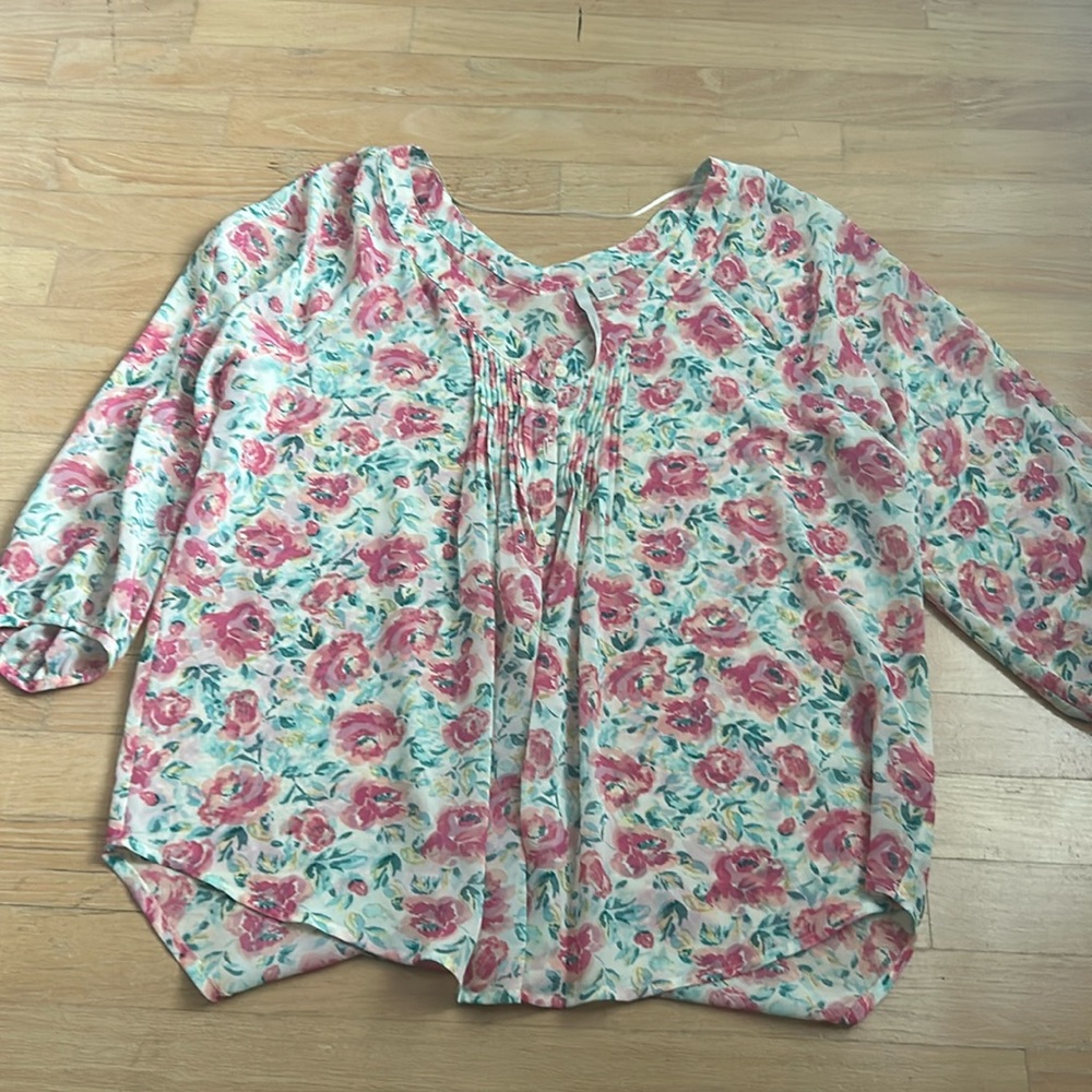 Women’s blouse